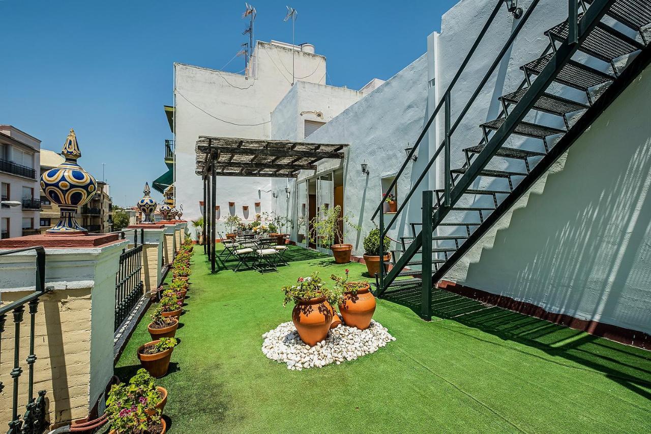 Noches De Triana Hotel Seville Exterior photo